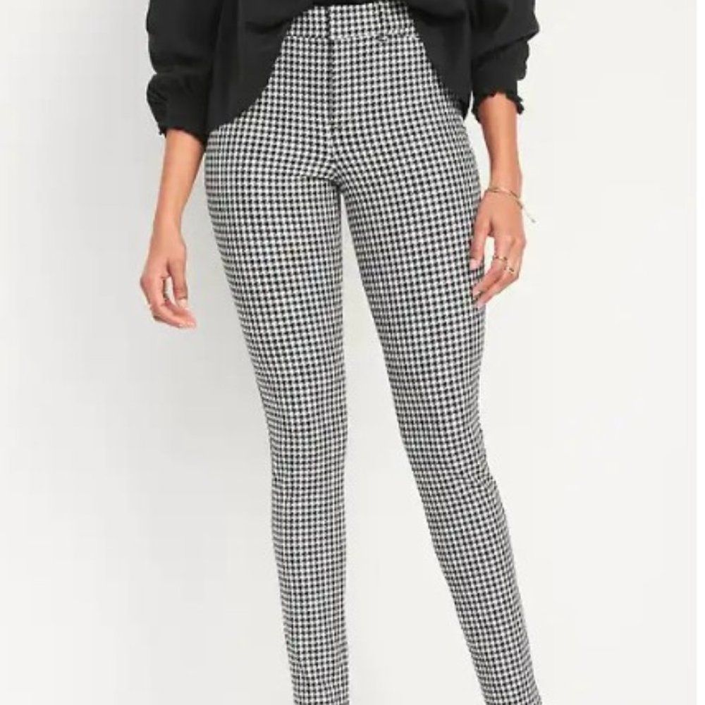 Old Navy High Waisted Pixie Skinny Ankle Pants - B&W Houndstooth